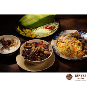 Mắm Ba khía trộn xoài xanh