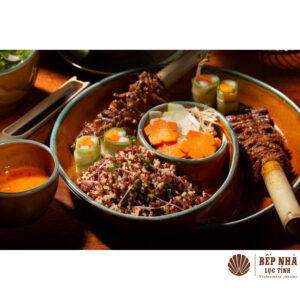 퀴노아 현미밥과 소고기 꼬치구이