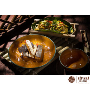 마른 생선 튀김과 식초 소스